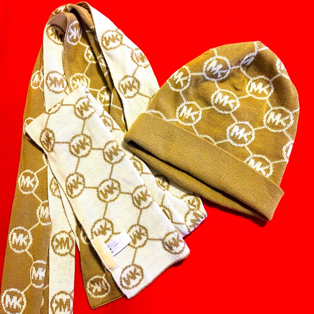 SOLD✅MK beanie and scarf